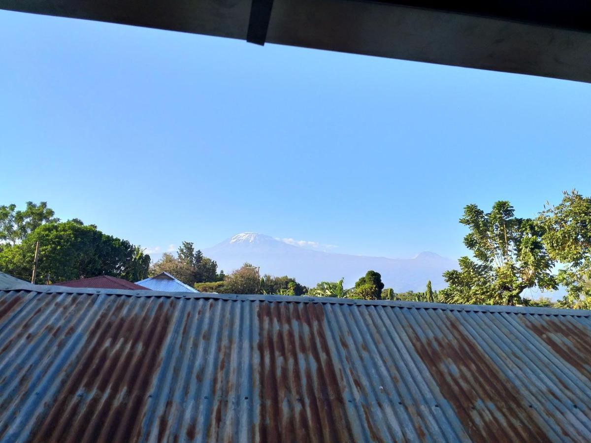 The Belle View Inn Bed & Breakfast Moshi Esterno foto